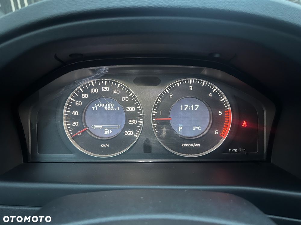 Volvo XC 70 D5 AWD Summum - 11