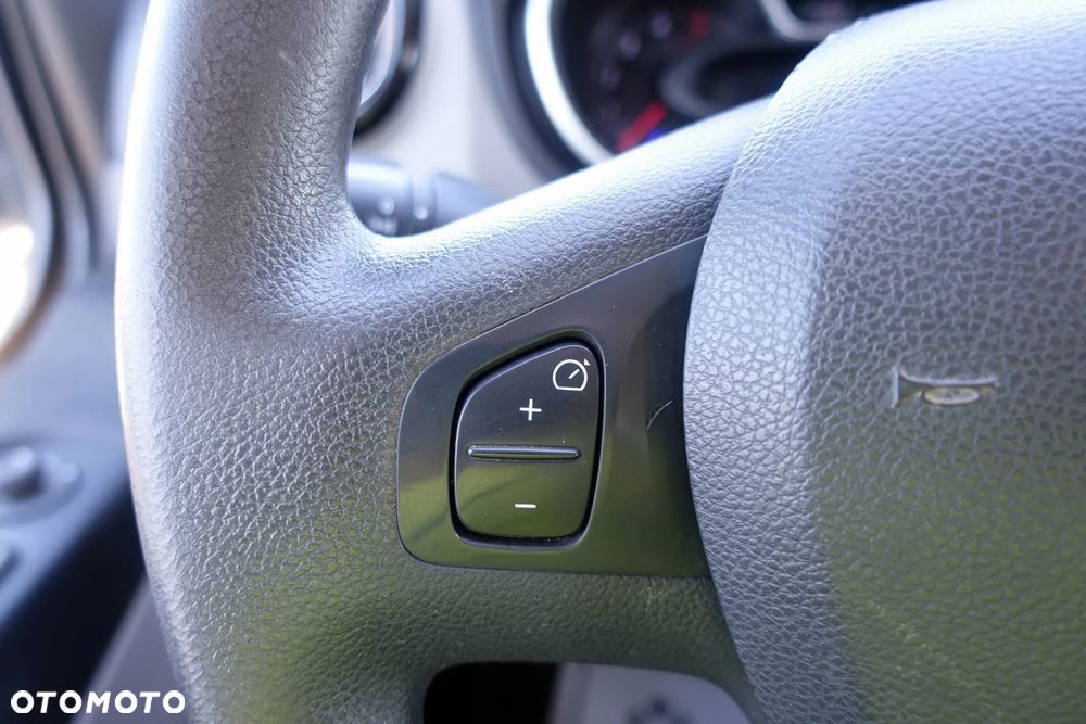 Renault Trafic - 19