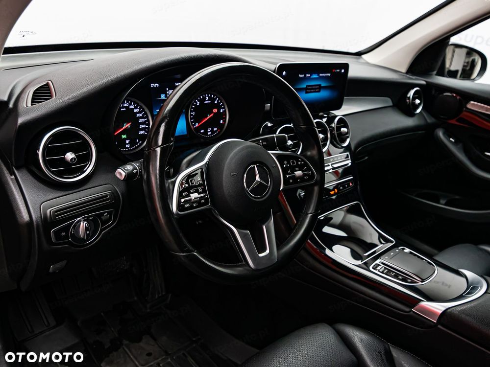 Mercedes-Benz GLC - 13