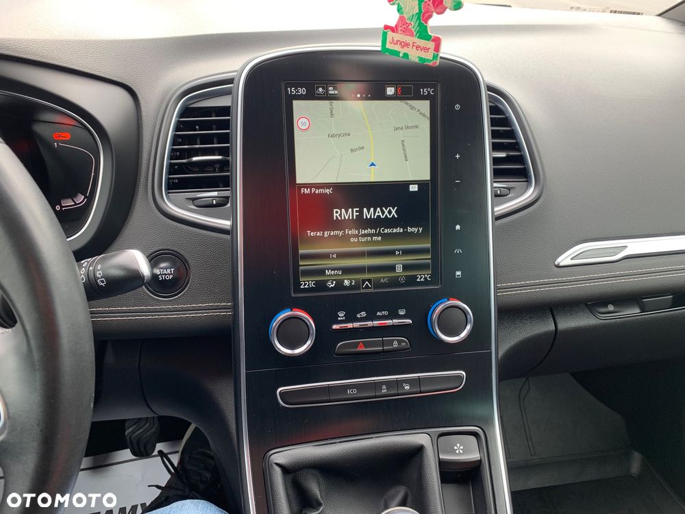 Renault Grand Scenic - 21