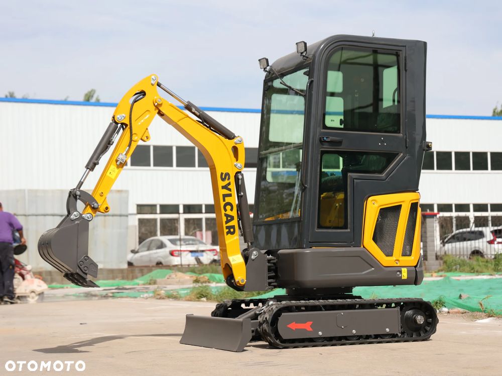 Inny Minikoparka Sylcar SC16SK - 5