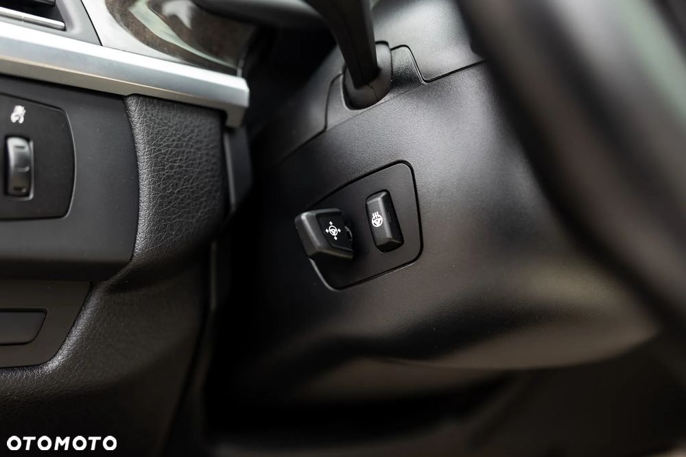 BMW Seria 6 650i xDrive - 31