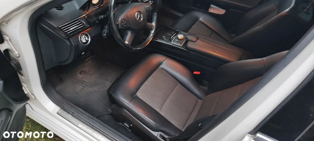 Mercedes-Benz Klasa E 350 CDI BlueEff Avantgarde - 5