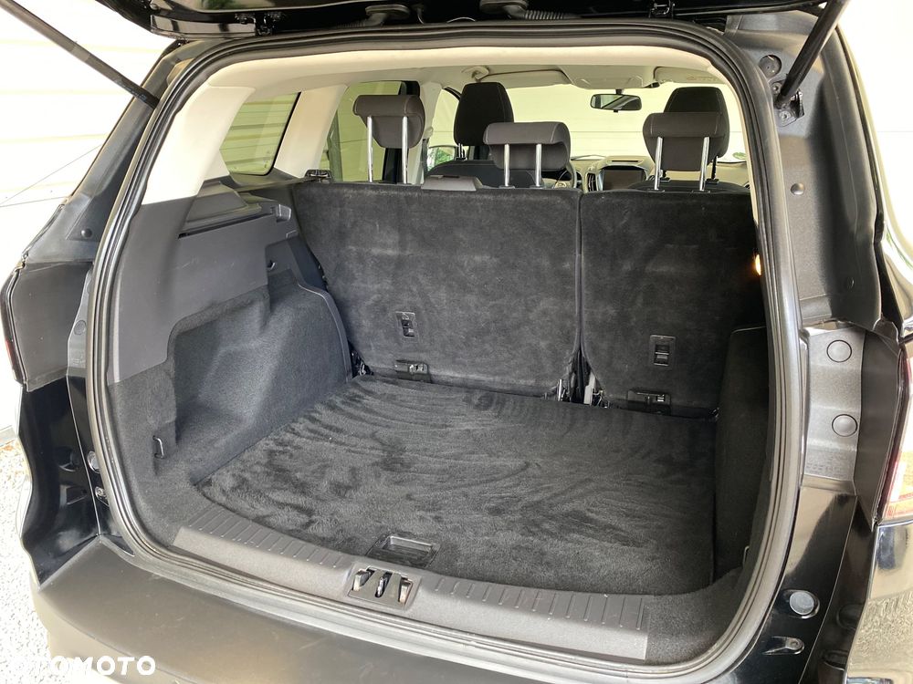 Ford Kuga 2.0 TDCi FWD Titanium - 33