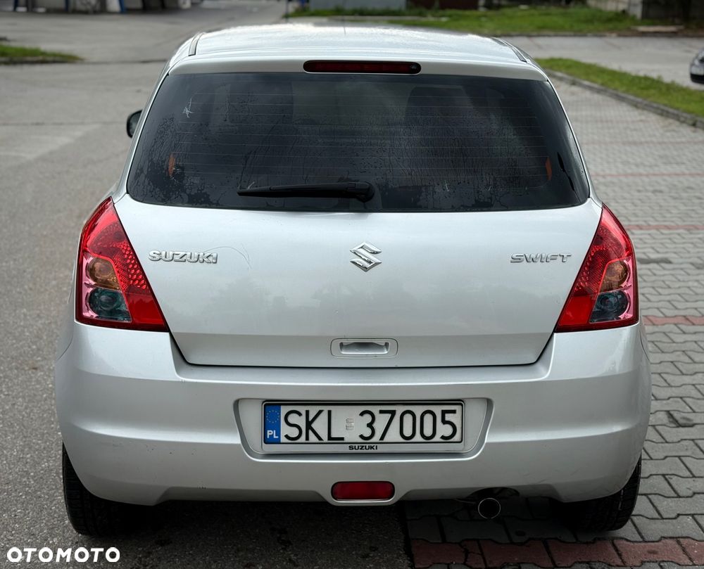 Suzuki Swift - 6