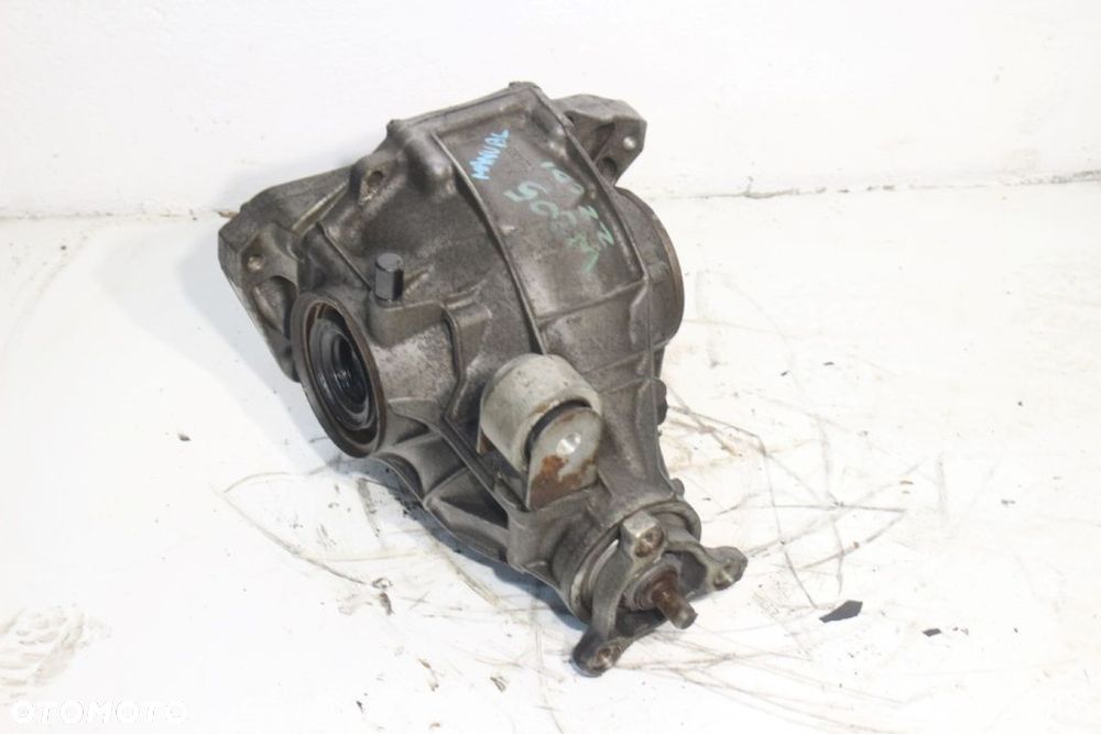 Most Dyferencjał Mercedes W205 2.2 CDI 2133510008