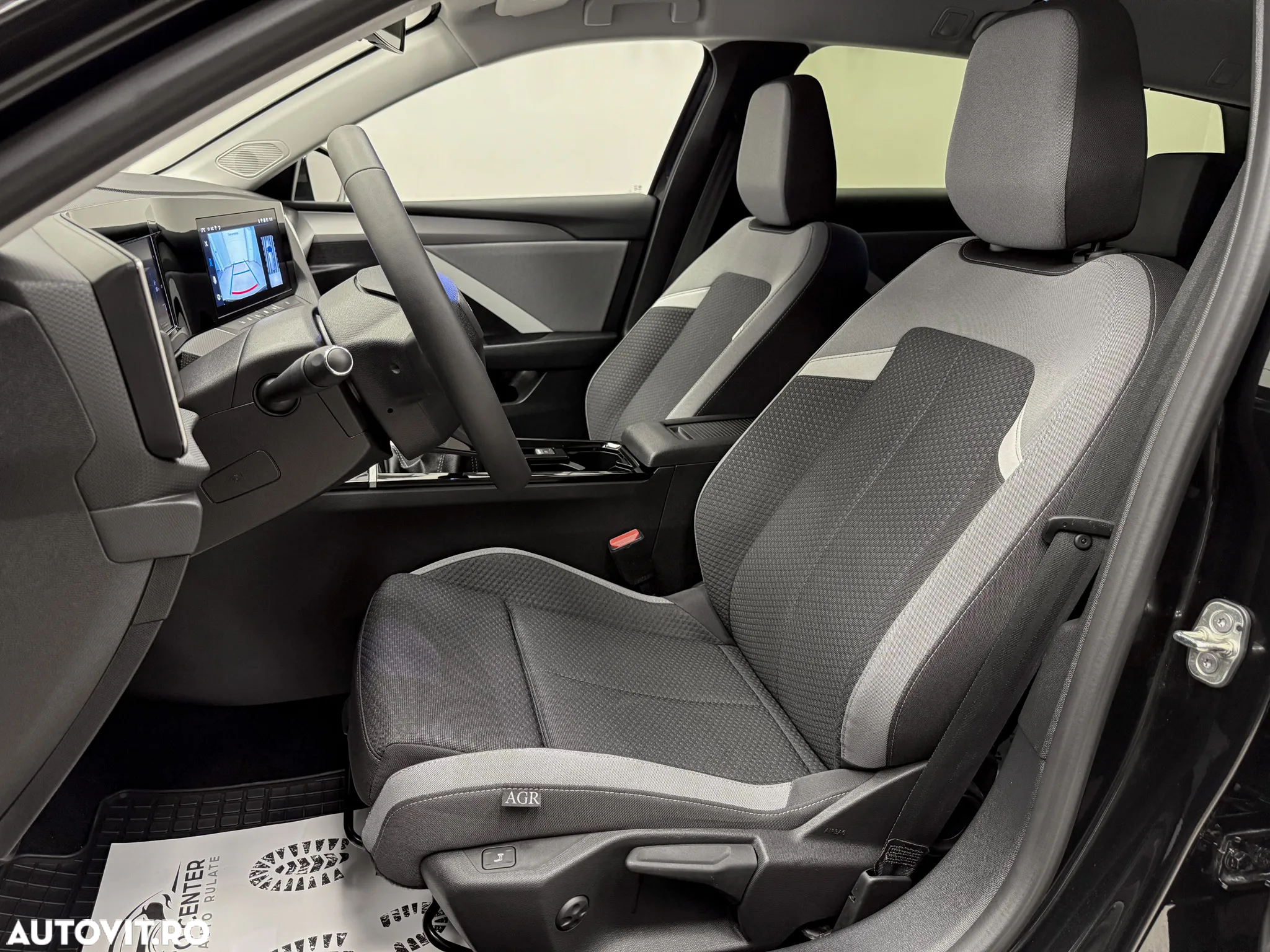 Opel Astra Sports Tourer 1.2 Turbo Enjoy - 6