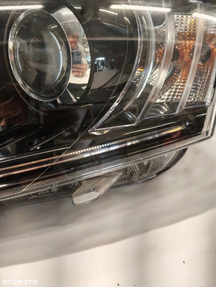 Skoda Octavia Mk3 XENON Z LEDEM KOMPLET LAMP PRZÓD 5E1941017B/5E1941016B - 5