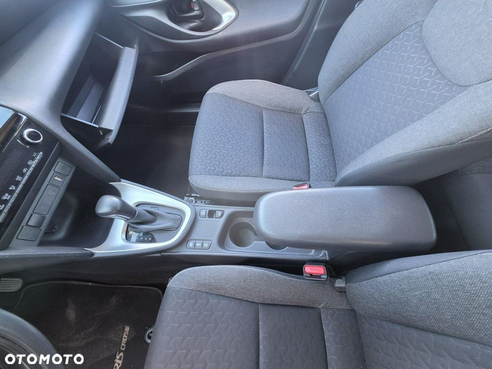 Toyota Yaris Cross - 16