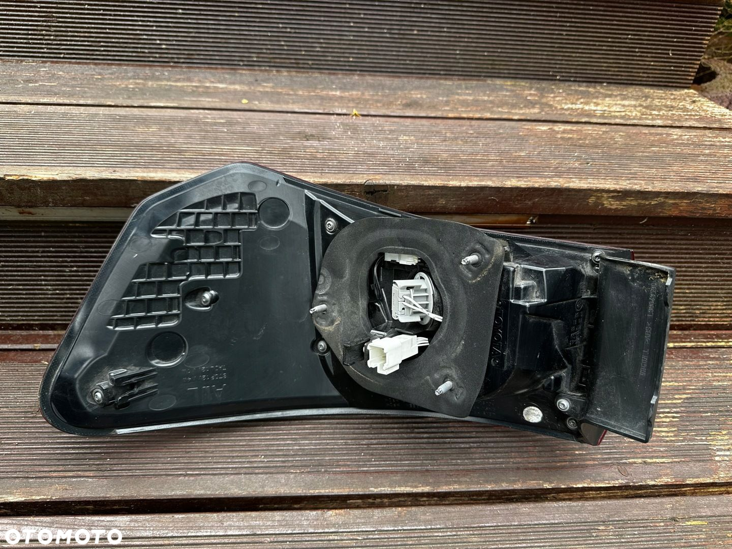 Lampa LED Prawy Tył Toyota Avensis T29 81550-05310 - 5