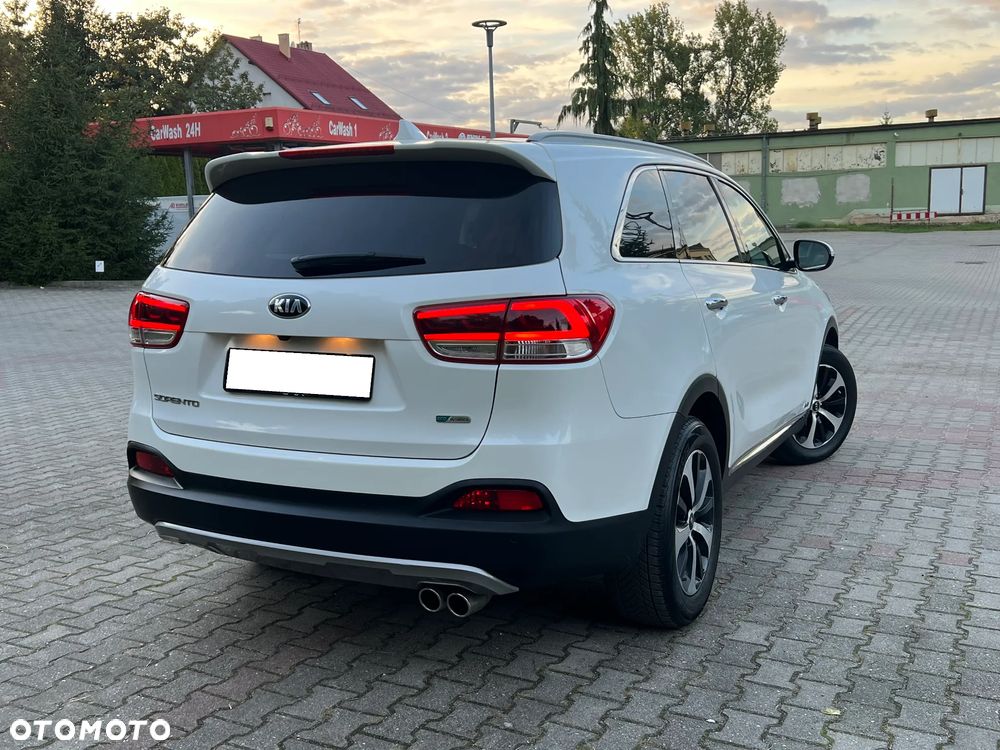 Kia Sorento - 4