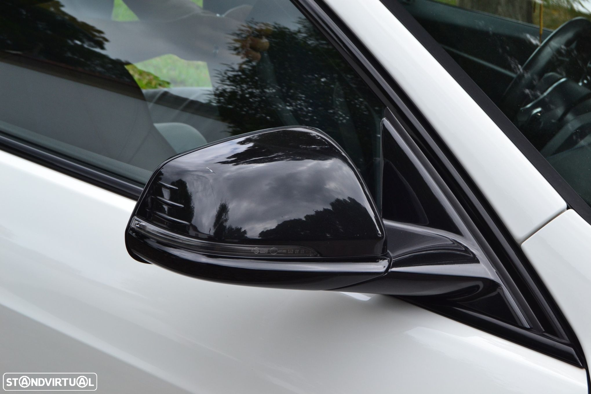 BMW 120 d Pack Desportivo M - 14