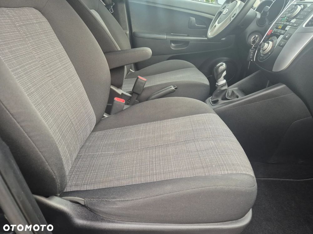 Kia Venga 1.4 CVVT ISG Vision - 9