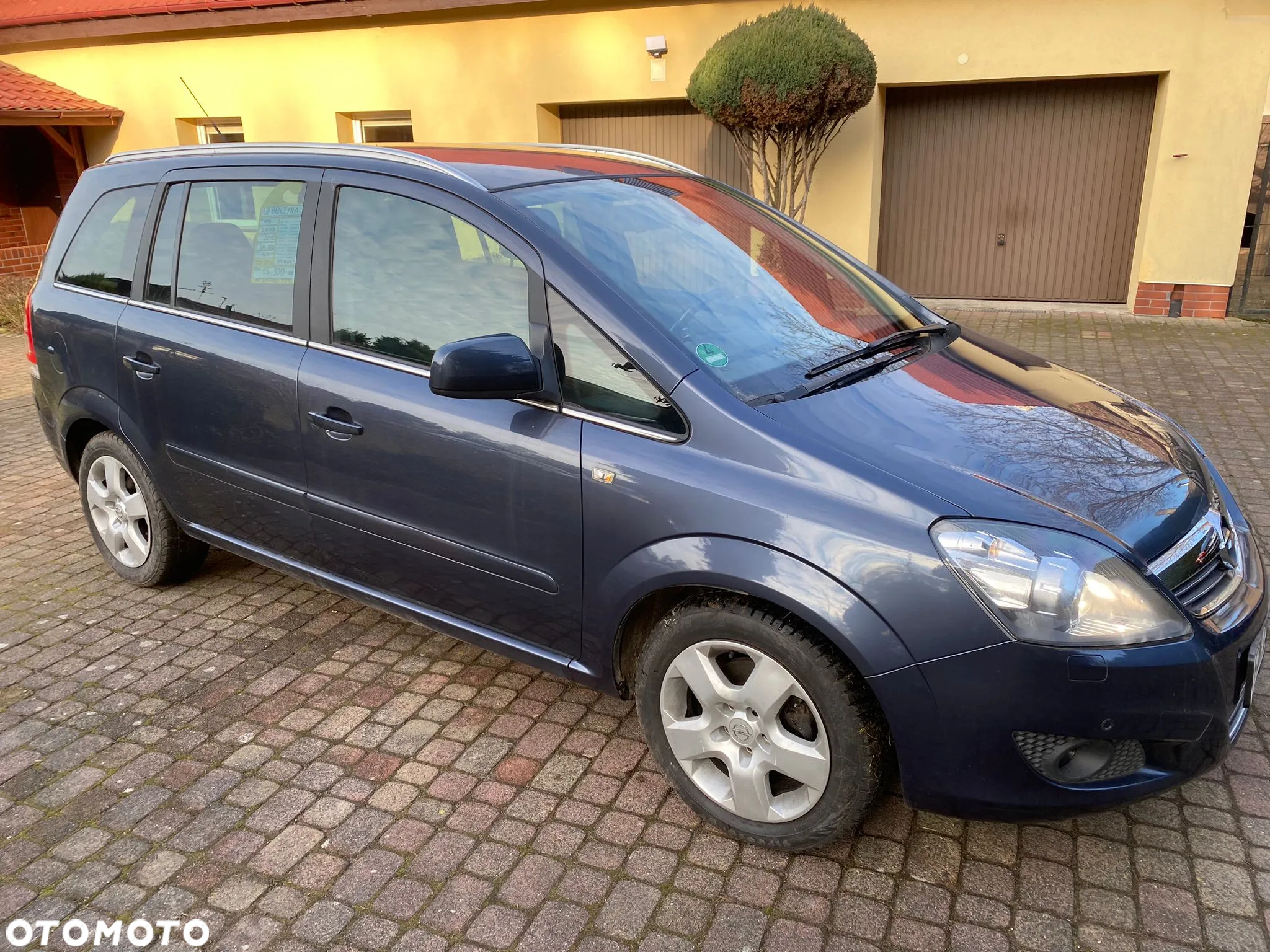 Opel Zafira 1.8 Cosmo - 4