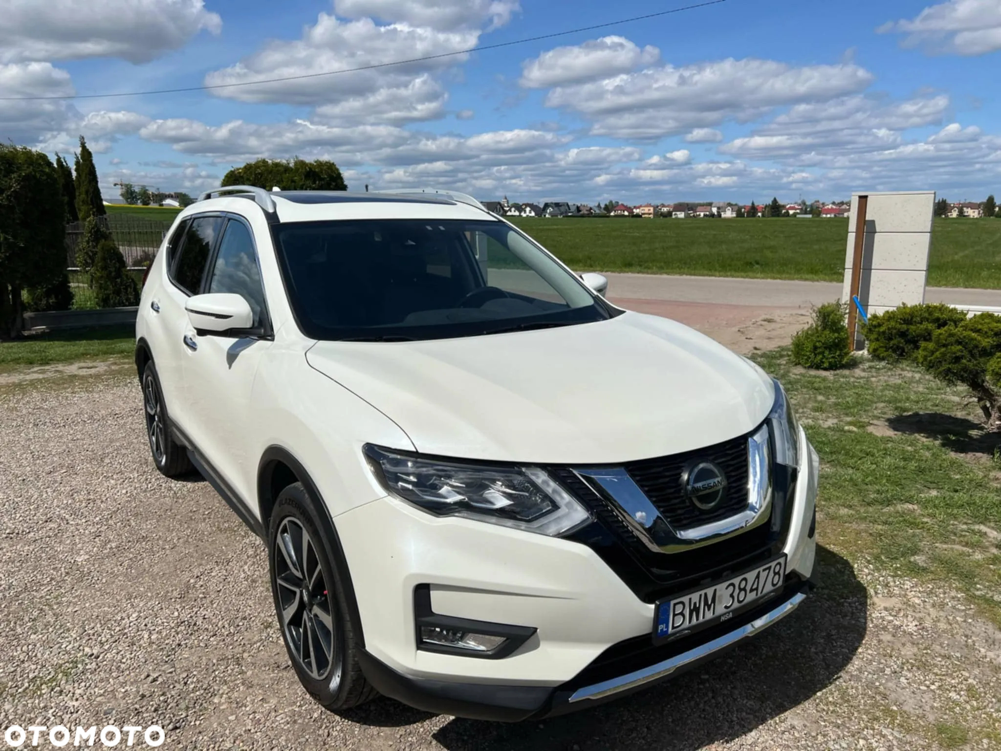 Nissan Rogue - 11