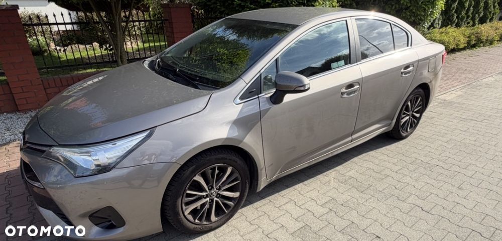 Toyota Avensis 2.0 D-4D Prestige - 1