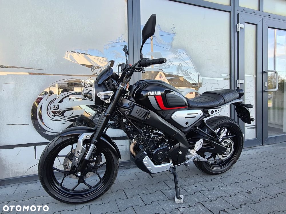 Yamaha XSR - 3