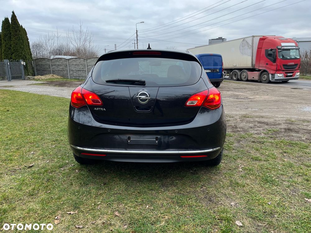 Opel Astra 1.4 Turbo Style - 4