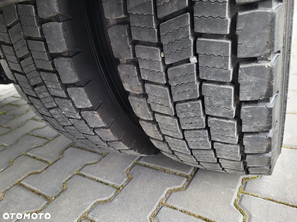 Mitsubishi Fuso Canter 7C18 Kontener + Winda Stan Bardzo Dobry - 15