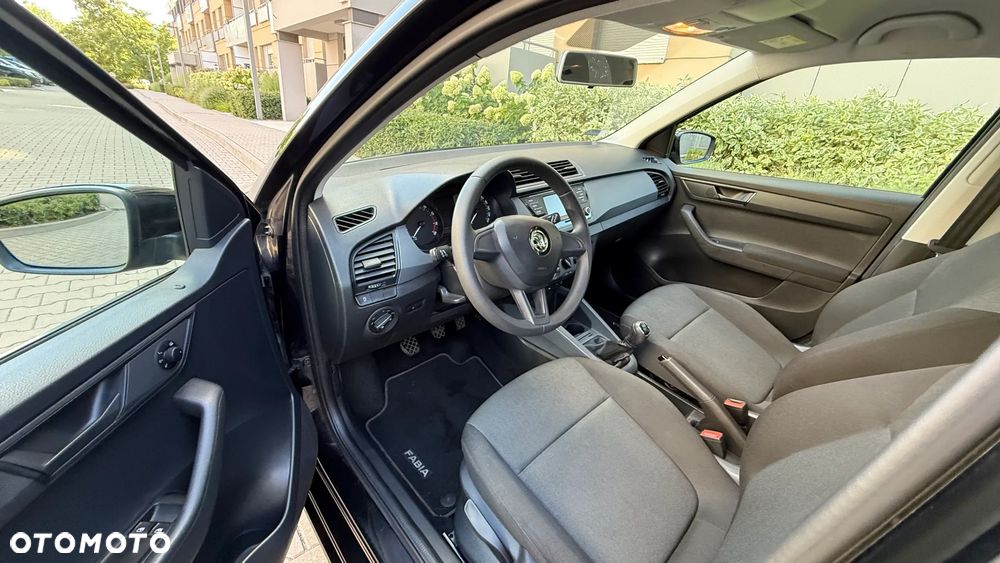 Skoda Fabia 1.0 MPI Active - 22