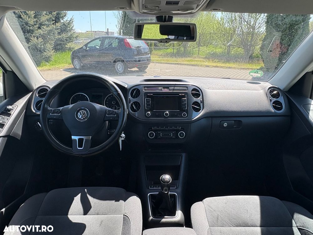 Volkswagen Tiguan - 8