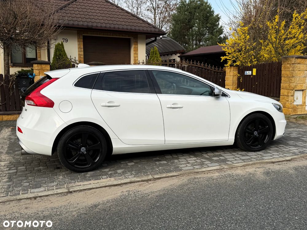 Volvo V40 D2 R Design - 21