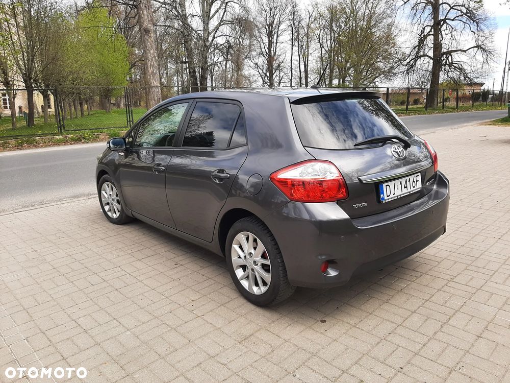 Toyota Auris 2.0 D-4D Travel - 6