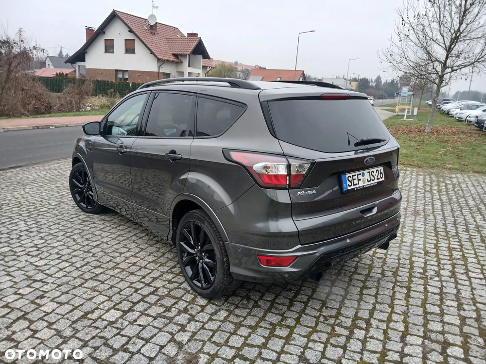 Ford Kuga - 4