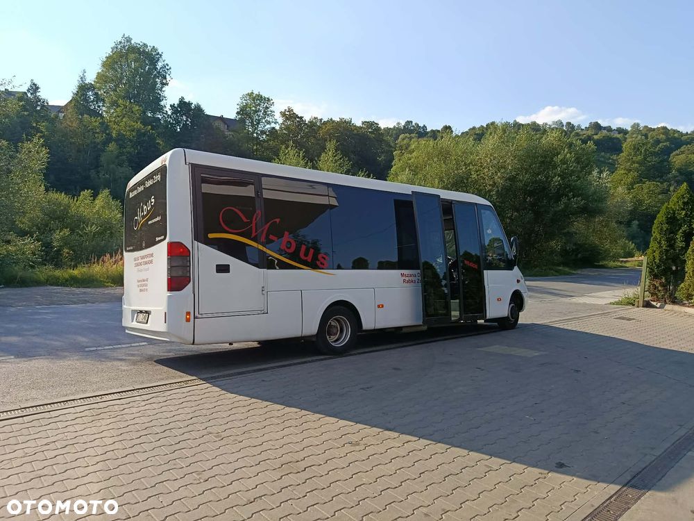 Mercedes-Benz - 1