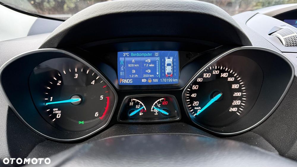 Ford Kuga 2.0 TDCi 4x4 Titanium - 6