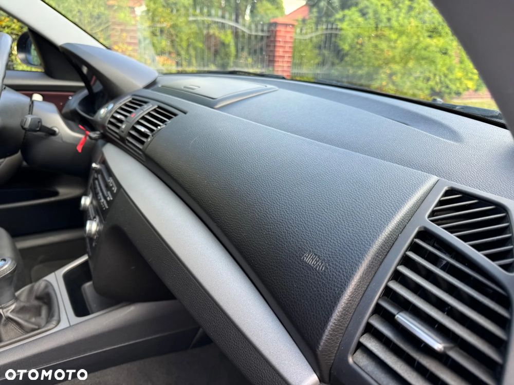 BMW Seria 1 118i - 12