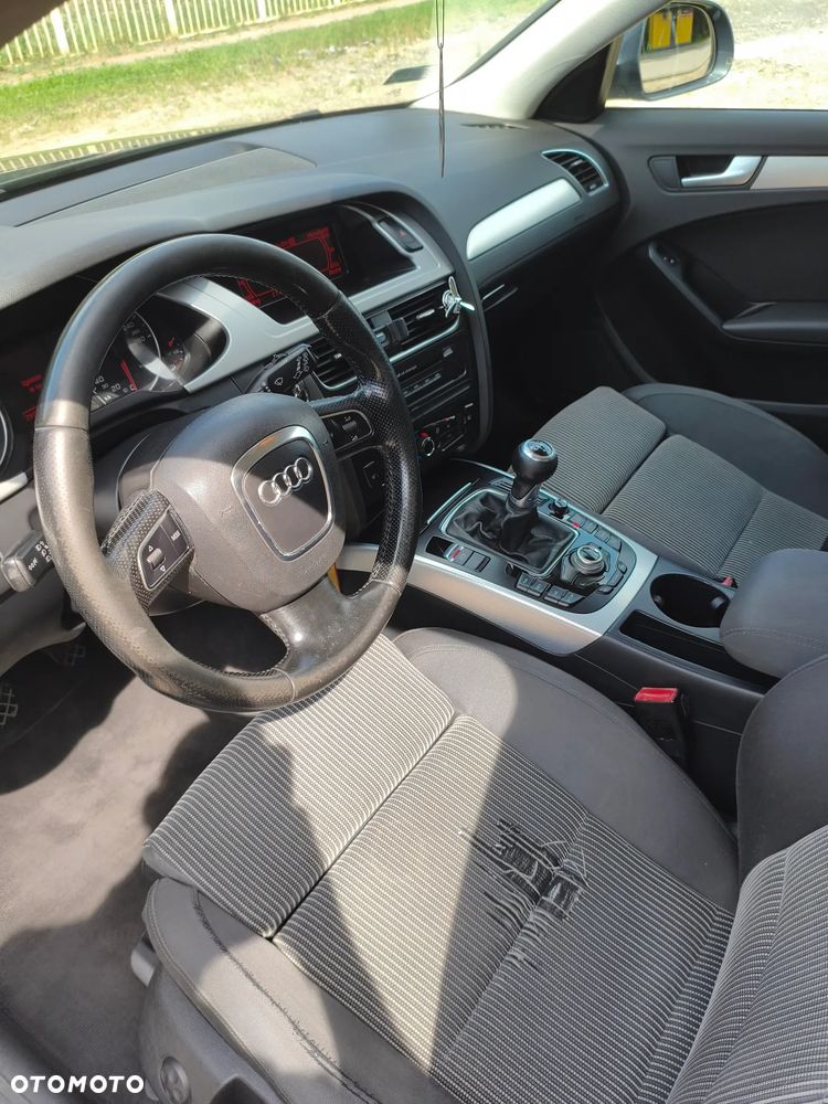 Audi A4 Avant 2.0 TDI - 36