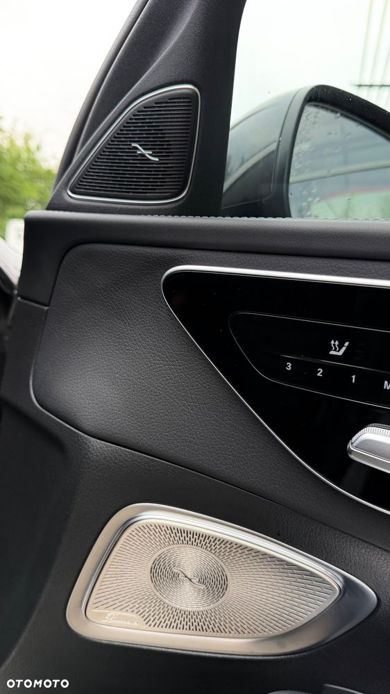 Mercedes-Benz Klasa C 200 9G-TRONIC - 36