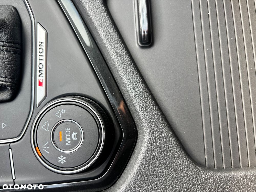 Volkswagen Tiguan 2.0 TDI SCR 4Mot R-Line DSG - 19