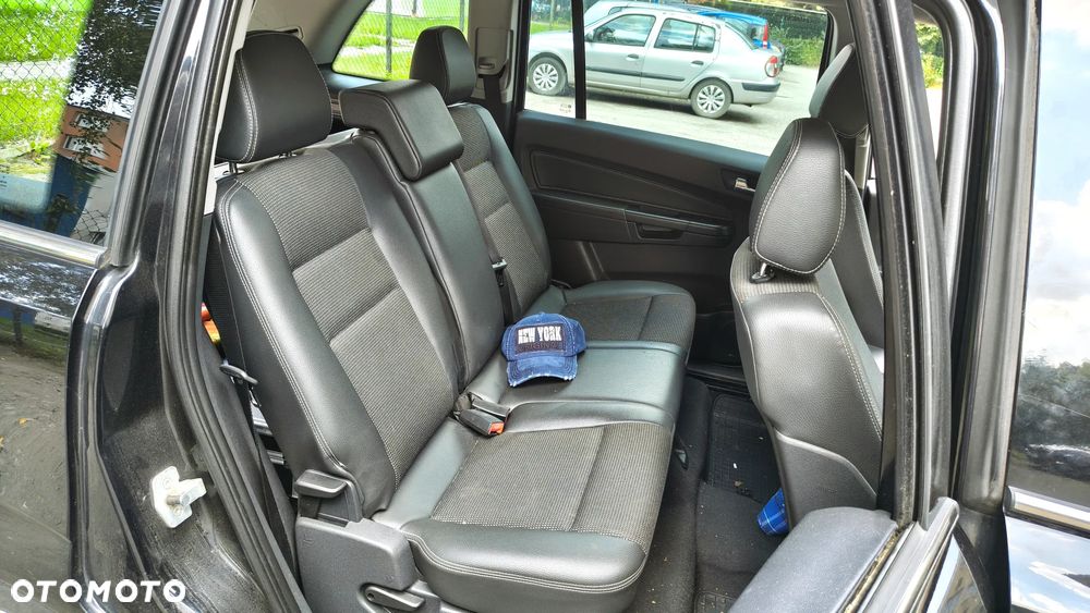Opel Zafira 1.9 CDTI Sport - 12