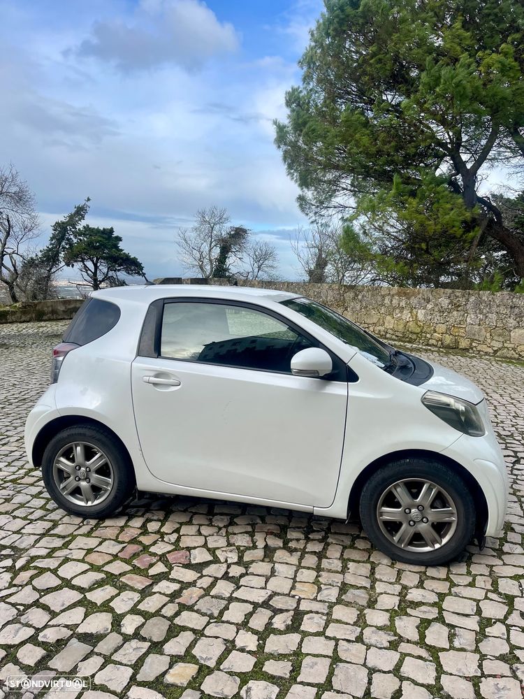 Toyota iQ 1.4 D-4D - 1