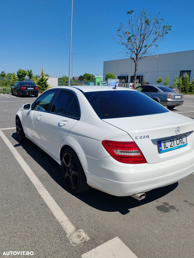 Mercedes-Benz C - 12