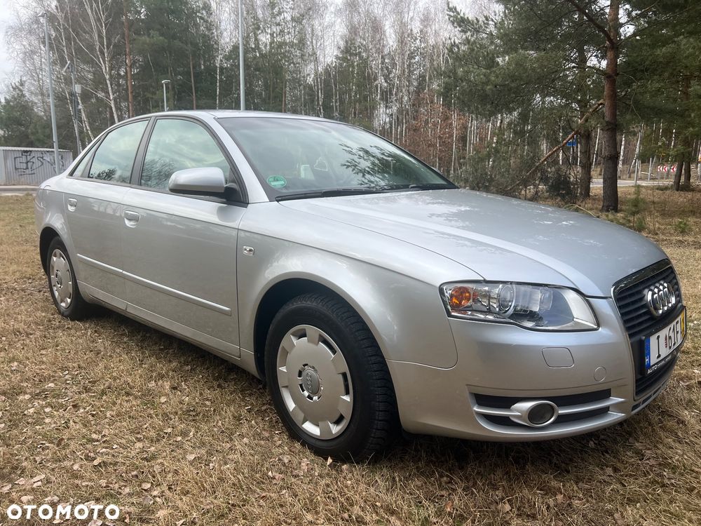 Audi A4 Limousine - 2