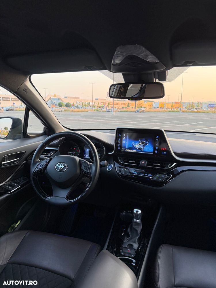 Toyota C-HR Lounge - 9