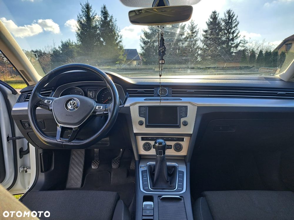 Volkswagen Passat 2.0 TDI (BlueMotion Technology) Comfortline - 5