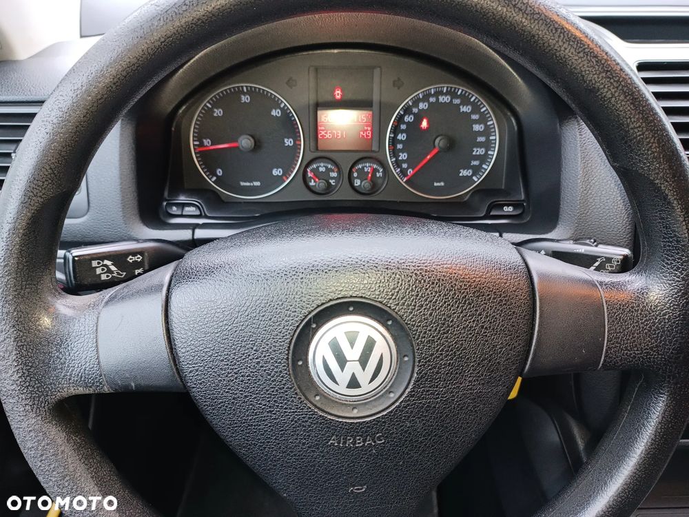 Volkswagen Golf - 9