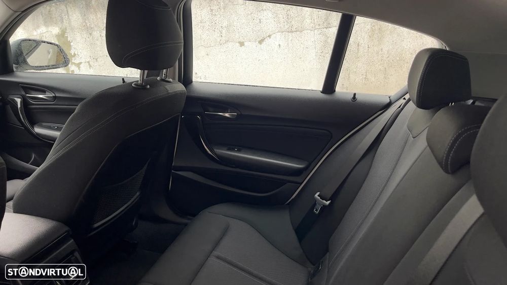 BMW 116 d Aut. Sport Line - 22