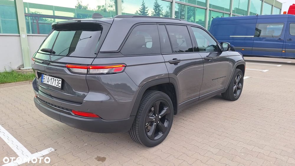 Jeep Grand Cherokee - 6