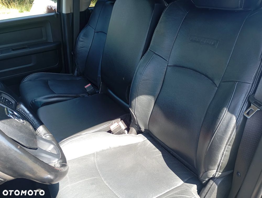RAM 1500 Crew Cab Shortbed Bighorn - 14