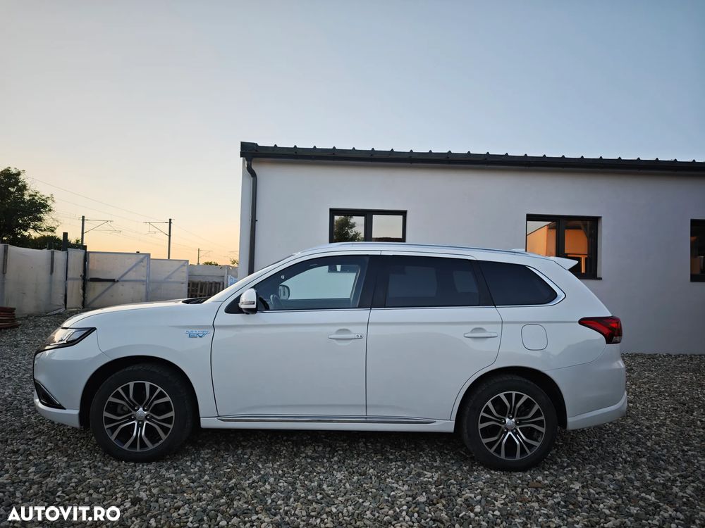 Mitsubishi Outlander 2.4 4WD Spirit+ - 10