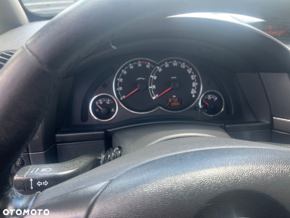 Opel Meriva - 11