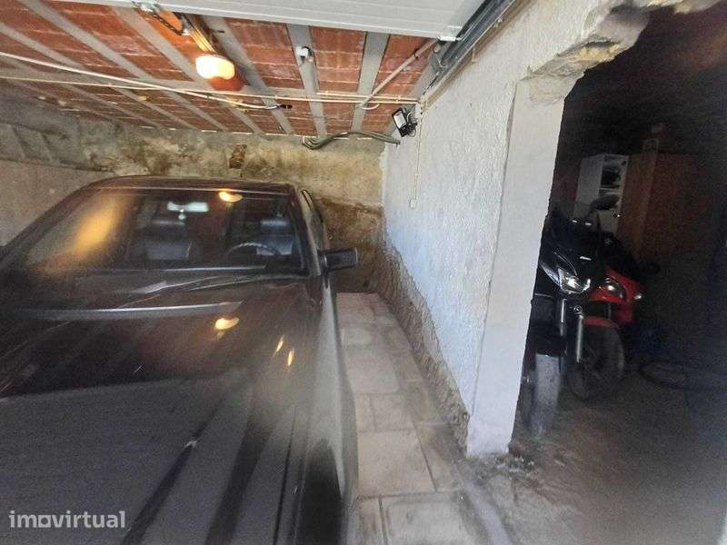 Moradia independente à venda na Rua do Fragarido - Grande imagem: 3/12