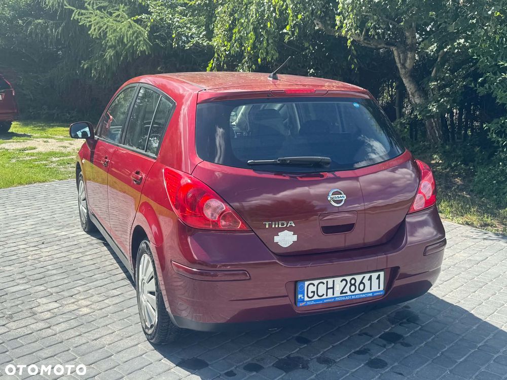 Nissan Tiida - 8