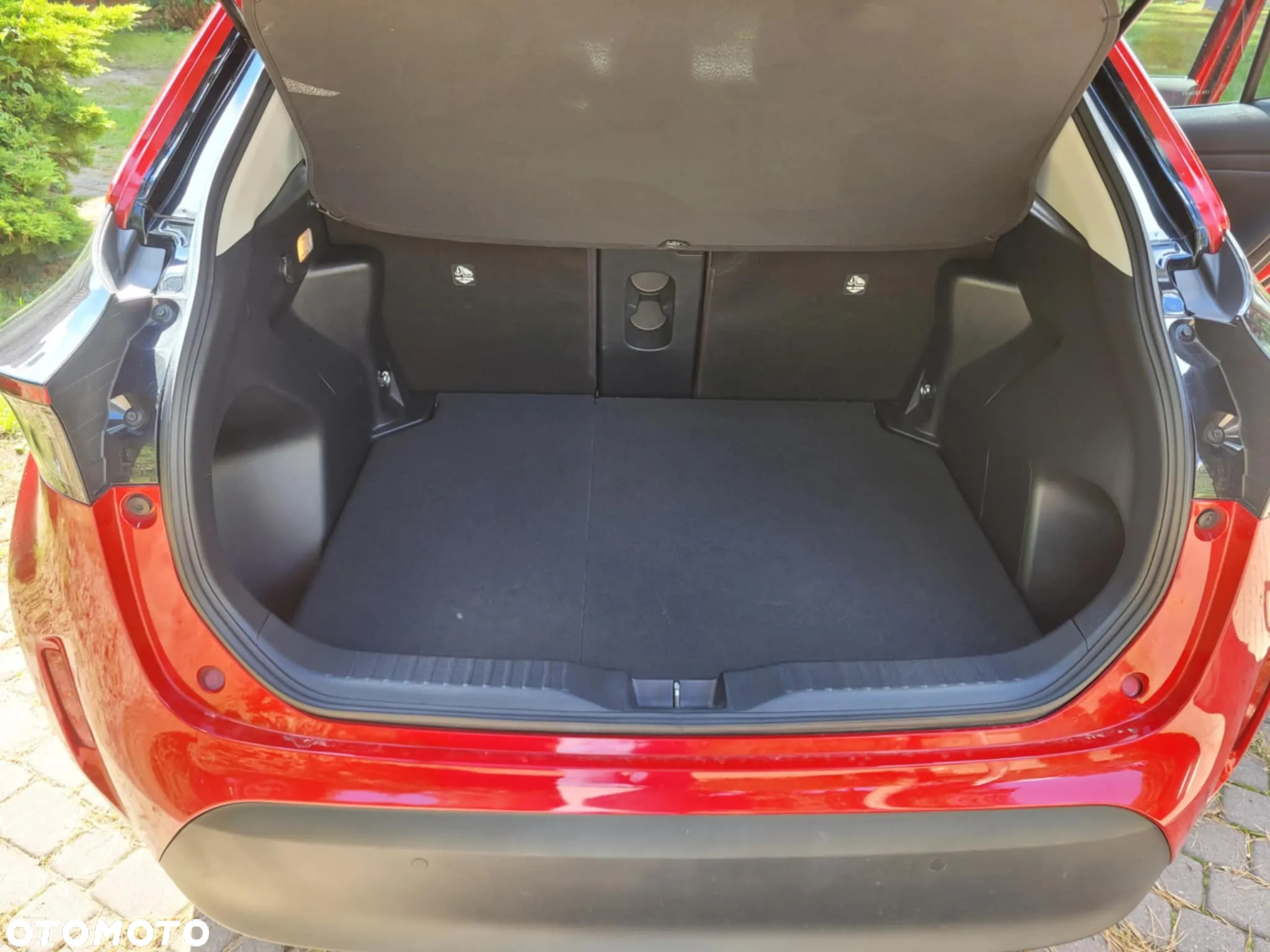 Toyota Yaris Cross Hybrid 1.5 Premiere Edition - 14