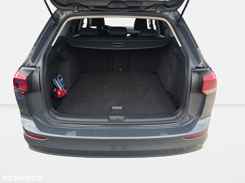 Volkswagen Golf - 10